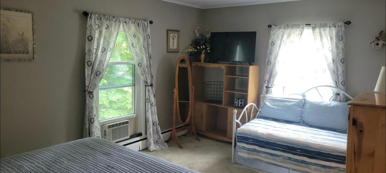 Kountry Living Bed And Breakfast Онеонта Экстерьер фото